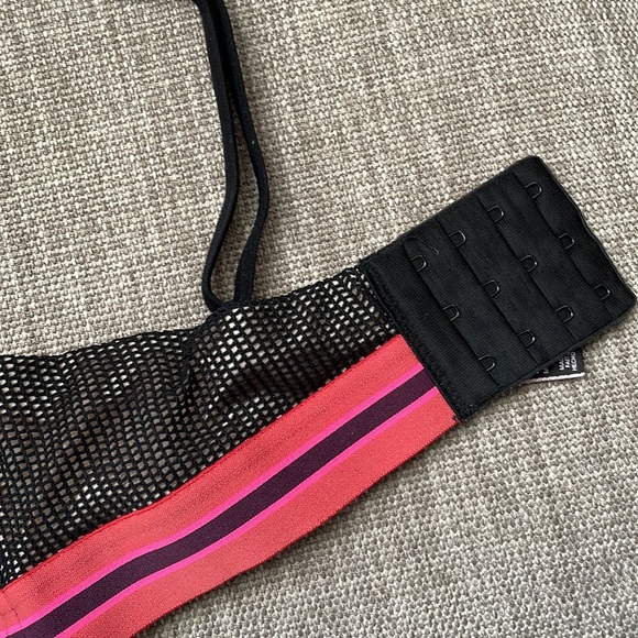 34DD VERY SEXY MULTI WAY Victoria’s Secret bra - Picture 8 of 8